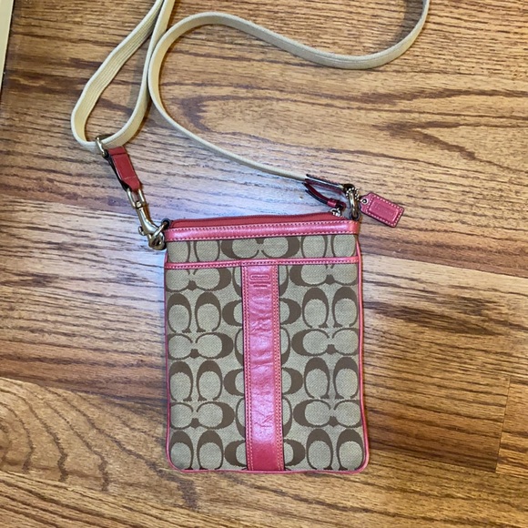 COACH Crossbody Pink Stripe adjustable Purse Bag - Picture 13 of 13